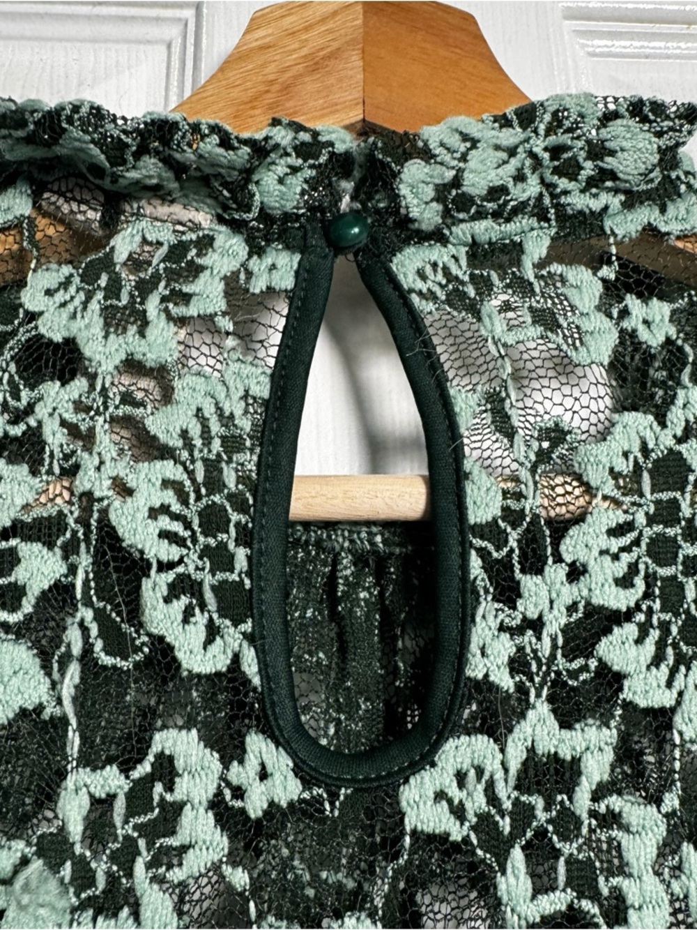 Anthropologie Dolan Lace Blouse XS Green Sheer Floral Ruffle Neck Romantic Top - Picture 12 of 13